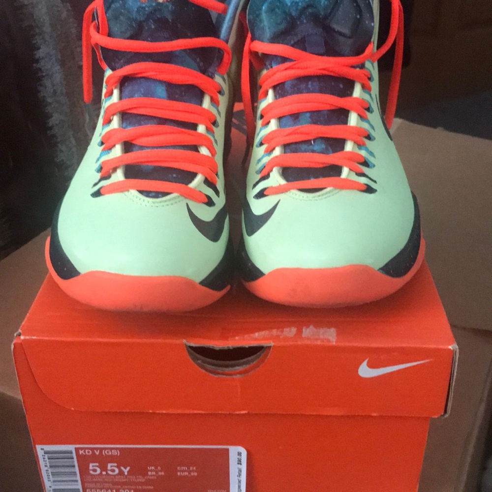 Nike KDs
